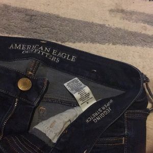 AMERICAN EAGLE Dark Denim Jeans